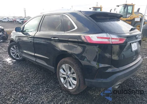 2021 Ford Edge Titanium z USA, uszkodzony, nr VIN 2FMPK4K93MBA27270